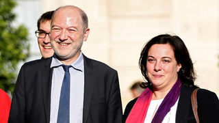 Зам.-<span class="highlight">председател</span> <span class="highlight">на</span> френския парламент подаде оставка след обвинения в сексуален тормоз