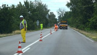 След 15 август ще започнат неотложните пътни ремонти до Рилския <span class="highlight">манастир</span>