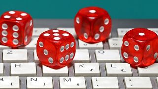 Гейминг порталът <span class="highlight">Twitch</span> също забрани стрийма на хазартни игри