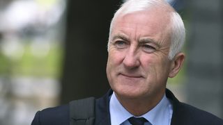 Трима водещи банкери в Ирландия влязоха в затвора