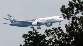 <span class="highlight">Airbus</span> представи концепция за летящи таксита