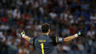 Икер Касияс щe играе в Шампионската лига за 18-и пореден сезон