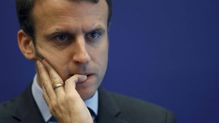 Френският икономически министър ще подаде оставка, съобщават местни медии