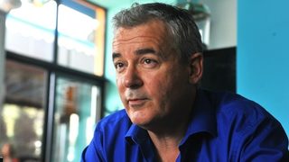 Натискам клаксона, следователно съществувам (откъс)
