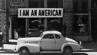 Фотогалерия: 75 години от изселването на американци от японски произход