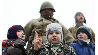 В Берлин недоумяват защо край Москва деца ще щурмуват копие на Райхстага