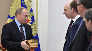 В Кремъл започва борба за бъдещия наследник на Путин