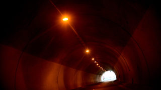 Всички <span class="highlight">тунели</span> на "Хемус" и "Тракия" са за основен ремонт, откри проверка