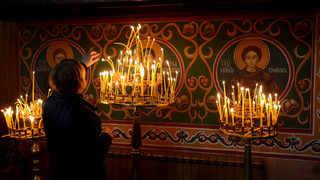 Православните християни почитат днес Св. св. Константин и Елена