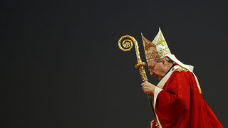Обвинения в педофилия помрачават образа на третия по ранг във Ватикана