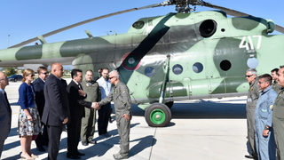 Снимка на деня: Борисов в хеликоптера