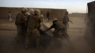 Най-коментираното в "Дневник": Оставането на американските войски в Афганистан и новите бойни машини за армията