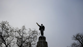 Октомврийската революция e изгубеният акт за раждане на руската държава