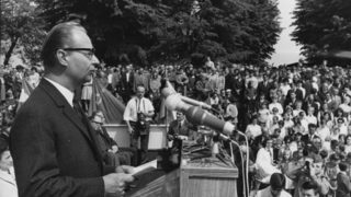 Преди 50 години Дубчек измисли "социализма с човешко лице"