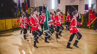 Уроци по патриотизъм и военна подготовка влизат в училищата