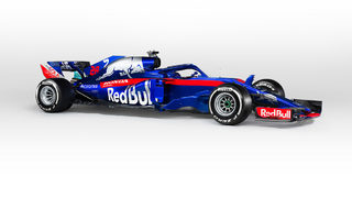 STR13: Новият <span class="highlight">болид</span> на Honda и Red Bull Toro Rosso