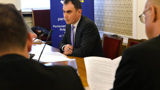 ЧЕЗ предложила на кабинета "Орешарски" да купи бизнеса в България