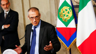 Италианският президент назначи бивш служител на МВФ за временен премиер
