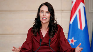 Нова Зеландия очаква новина: премиерът да роди