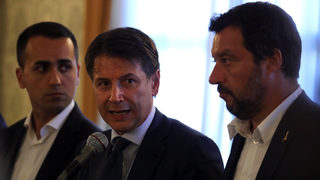 Италия обяви извънредно положение в Генуа след срутването на моста