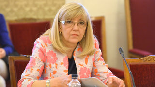 Гаранцията при строителството на магистрали да се увеличи на седем години, поиска Аврамова