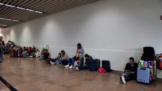 Стачката на товарачи на летището в Брюксел продължава поне до утре