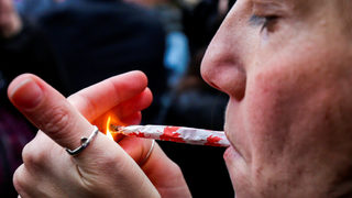 Четири щата в САЩ гласуват днес дали за узаконят употребата на марихуана