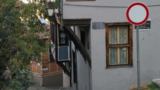 Абсурди в Стария Пловдив
