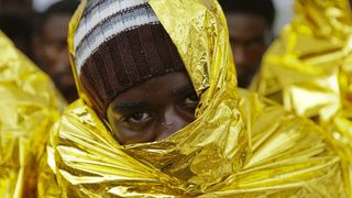 Италия на Салвини: все по-малко бежанци, все повече нелегални