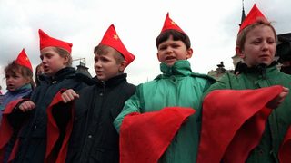 Руснаците тъгуват по СССР, но най-после осъзнават, че няма връщане назад