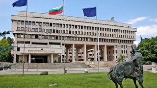 Външното министерство: Вандалските прояви с нацистка символика нямат място в България