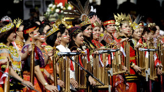 Индонезия иска да забрани "негативните чуждестранни влияния" върху музиката