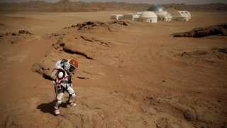 Фотогалерия: Китай откри своя "база на Марс" за ученици и туристи