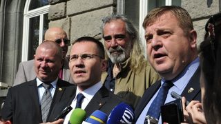 ЦИК санкционира ВМРО и Джамбазки след предизборна среща със синдиката на МВР около проблемите в Куклен