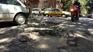 Фирми за ремонт на софийските улици отварят телефони за сигнали на софиянци