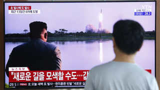 Пхенян промени конституцията, за да даде на Ким още повече дипломатическа власт