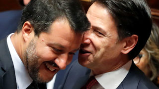 Премиерът на Италия подава оставка, политическият хаос се задълбочава