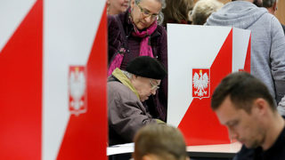 Полша въведе годишен бонус за пенсионерите в размер на една минимална пенсия
