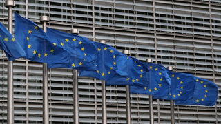 Брюксел отново настоя за защита на бюджета на ЕС от беззаконие