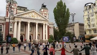 Ще гласувам за този, който спре декоративния патриотизъм в София
