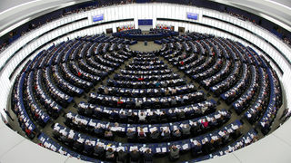 Евродепутатите искат Брюксел да харчи повече за климата и младите