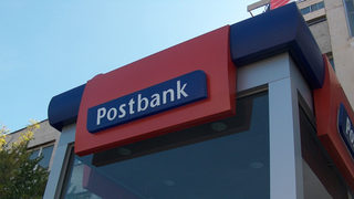 Златно отличие за Пощенска банка в европейски бизнес конкурс за най-добро клиентско <span class="highlight">преживяване</span> в банкирането