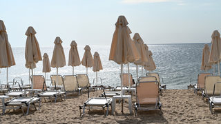 Концесионерите на плажовете ще решават дали чадърите и шезлонгите ще са безплатни