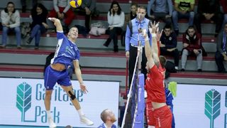 Проблем със <span class="highlight">зала</span> "Христо Ботев" отложи мач на волейболния "Левски"
