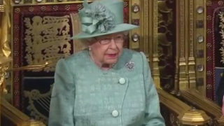 Кралицата говори пред британския парламент за втори път за два месеца