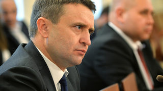 "Плащай както караш" - финансовият надзор иска България да влезе в крак с новите тенденции