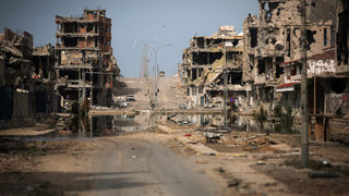 Оръжия, блокади и спор за петрола - войната в Либия няма да свърши скоро