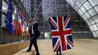 Великобритания нямало да мигне първа в търговските преговори с ЕС