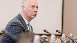 Държавата ще търси варианти за подкрепа на печатните издания, обяви министър Желязков