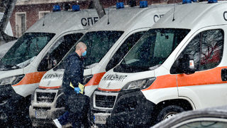 Защитени ли са от вируса лекарите от спешната помощ